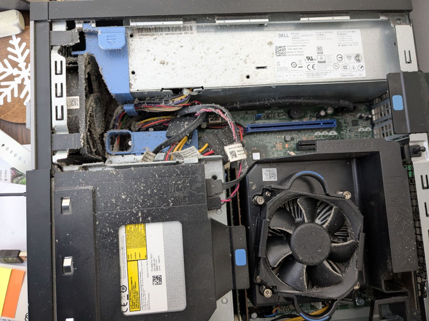 Optiplex 9020 - internal fuzz