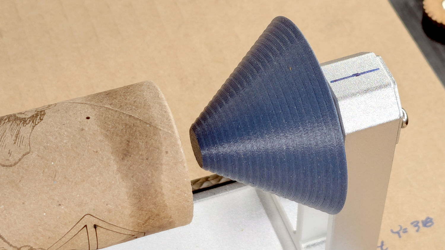 Ortur Chuck Rotary conical center - front