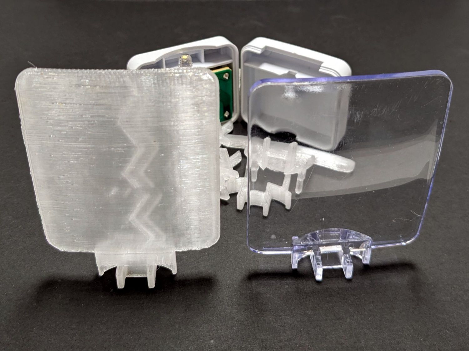 Nightlight light guide - translucent vs transparent