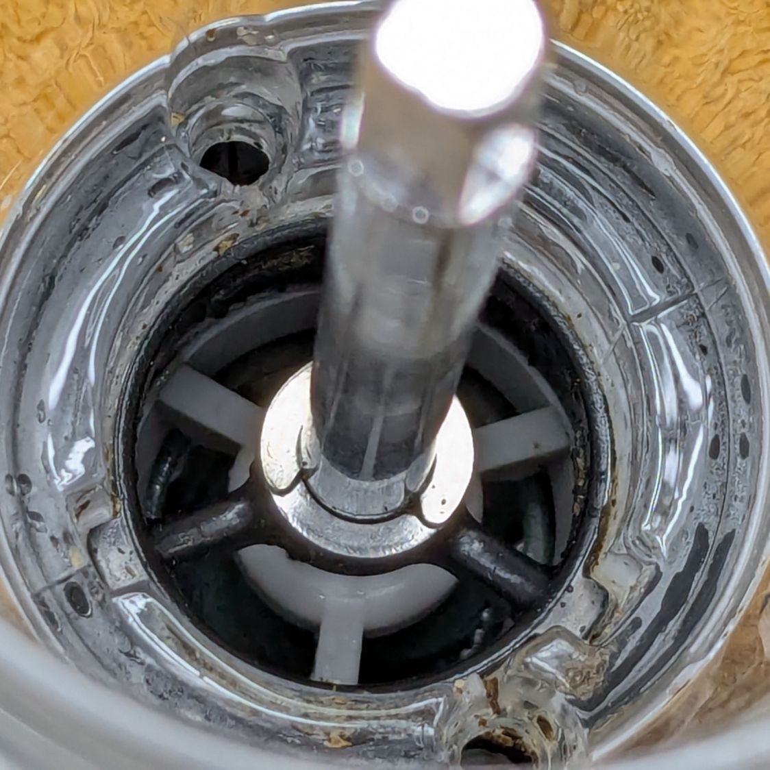 OXO Pepper Mill - E-clip on shaft