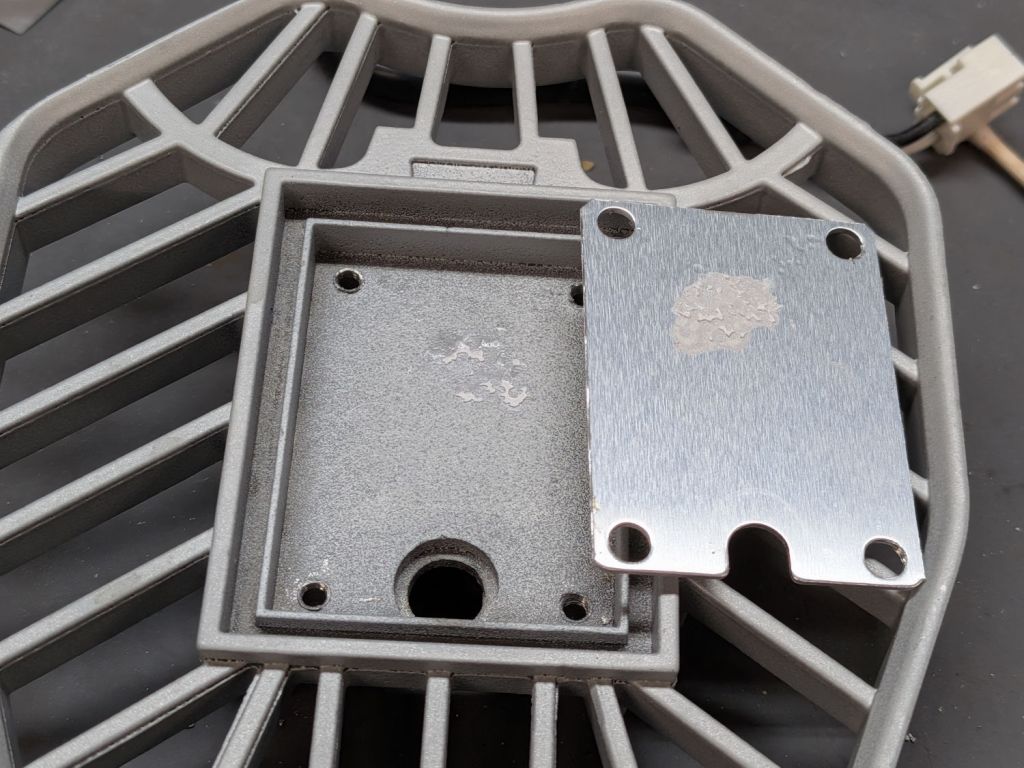 LED Garage Light:&nbsp;Autopsy