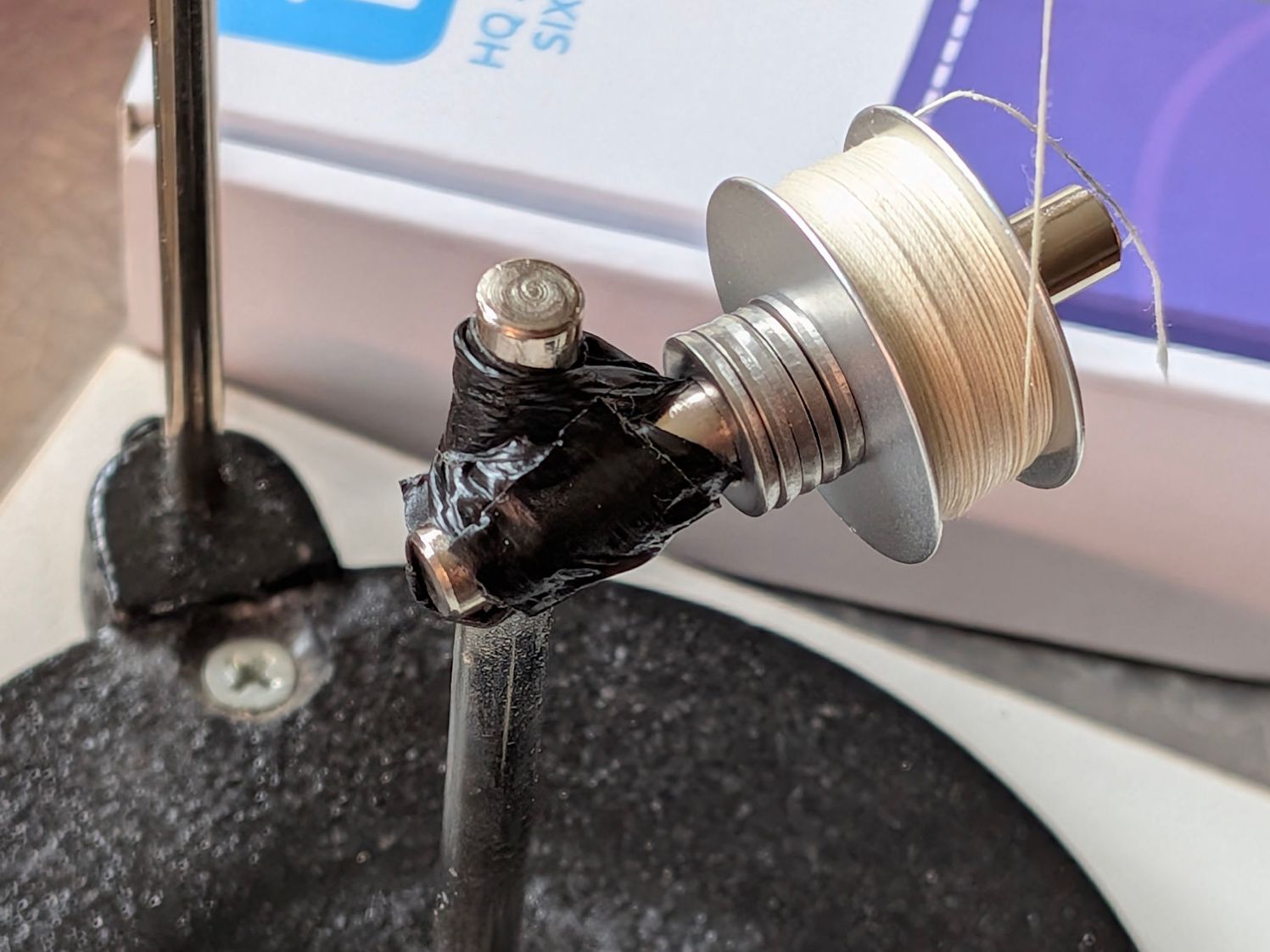 HQ Sixteen bobbin unwind adapter - expedient version