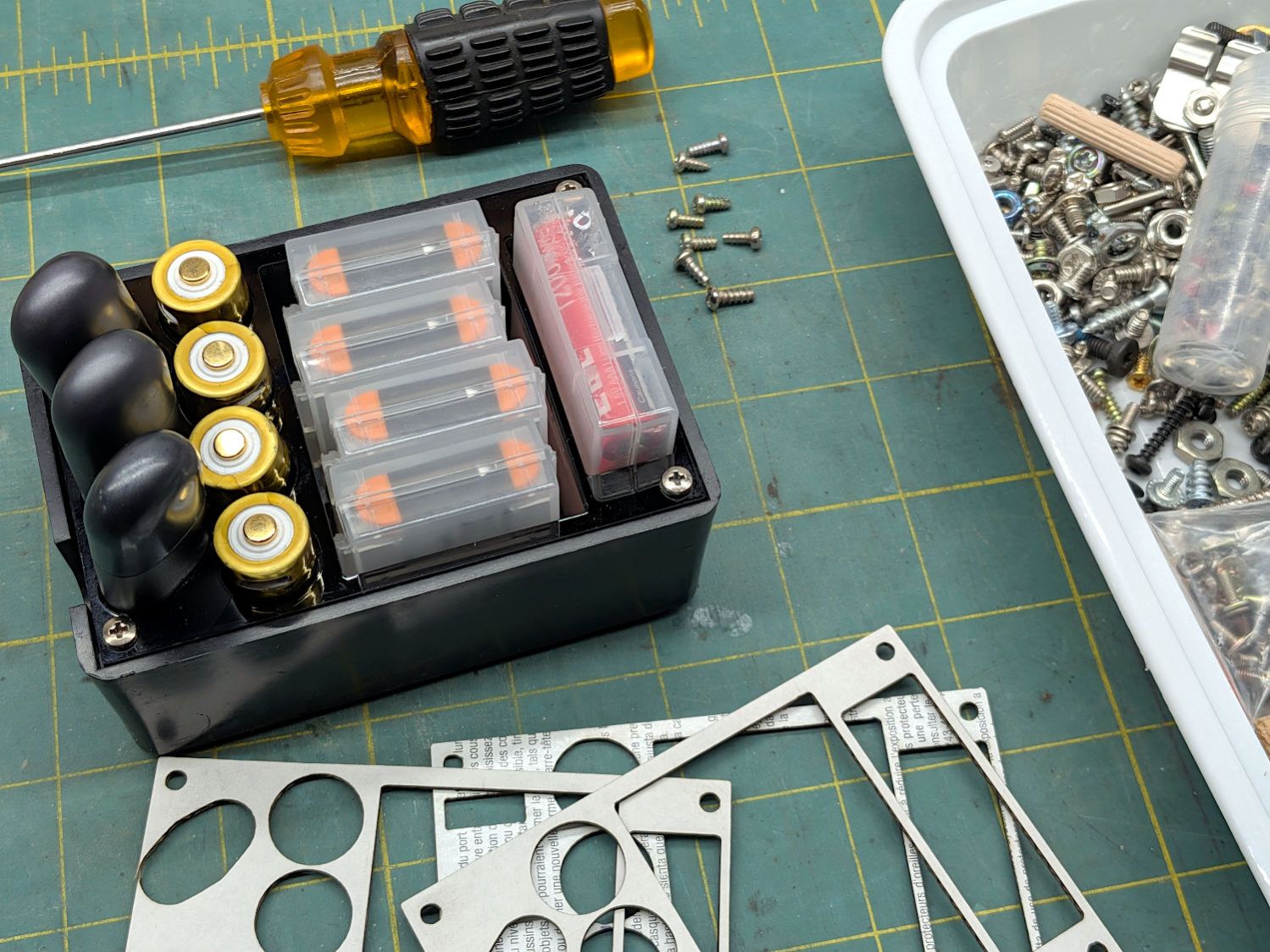 Battery organizer