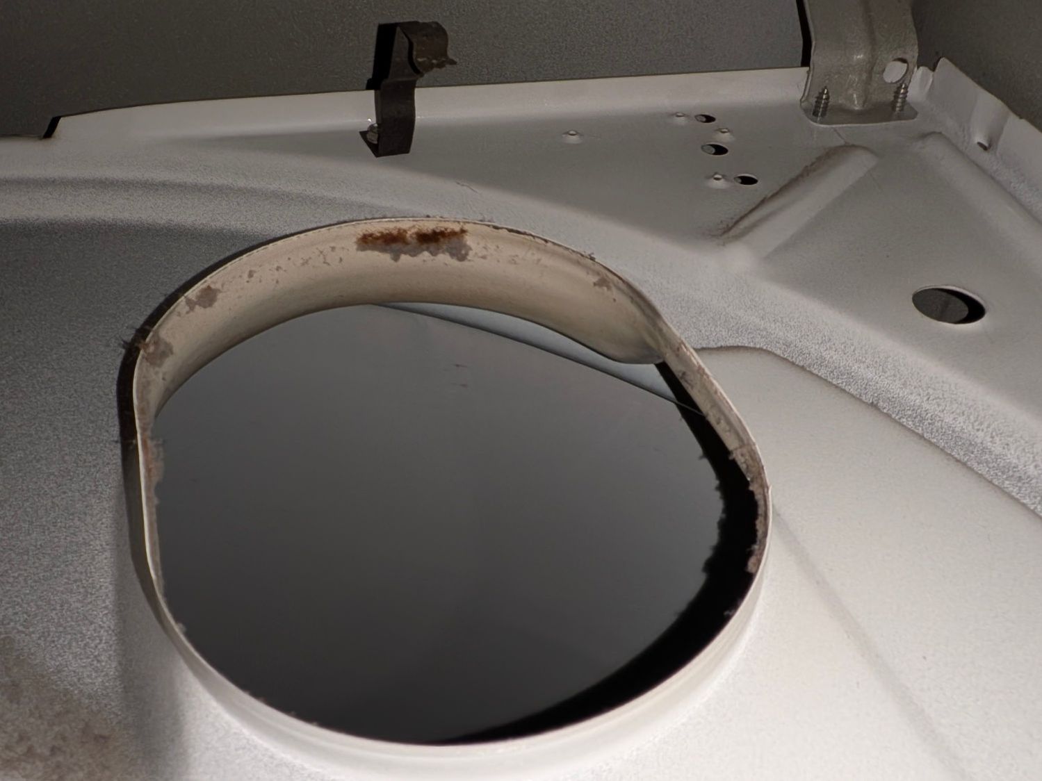 Whirlpool Clothes Dryer - heater duct clip