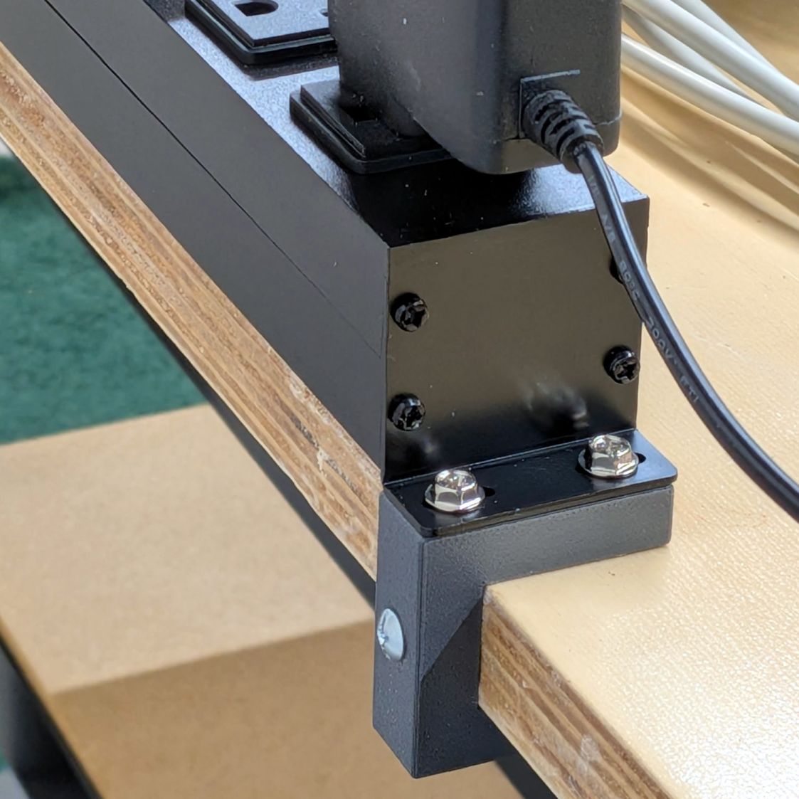 Outlet Bench Mount - installed