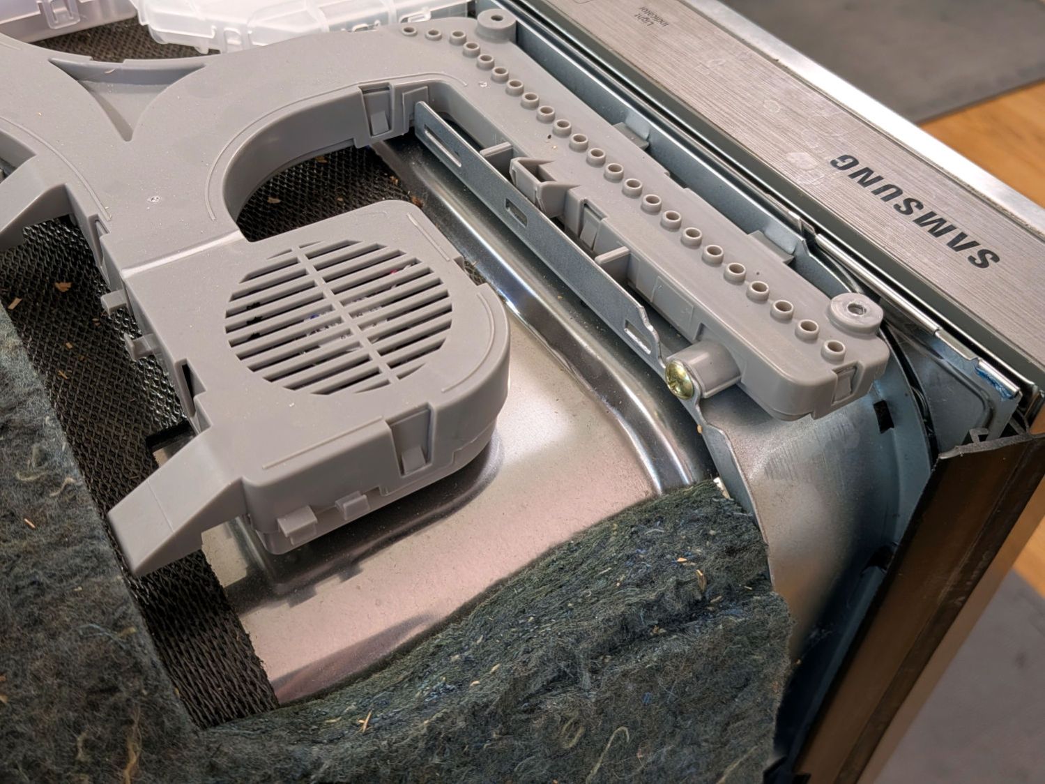 Samsung dishwasher - fan duct - overview