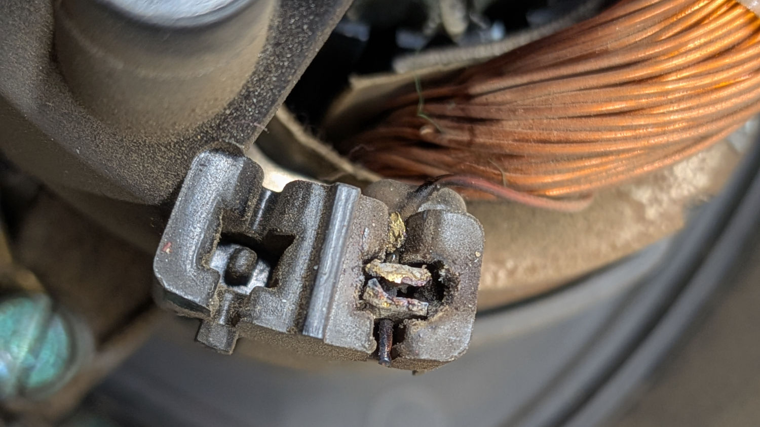 Shopvac motor - charred connector