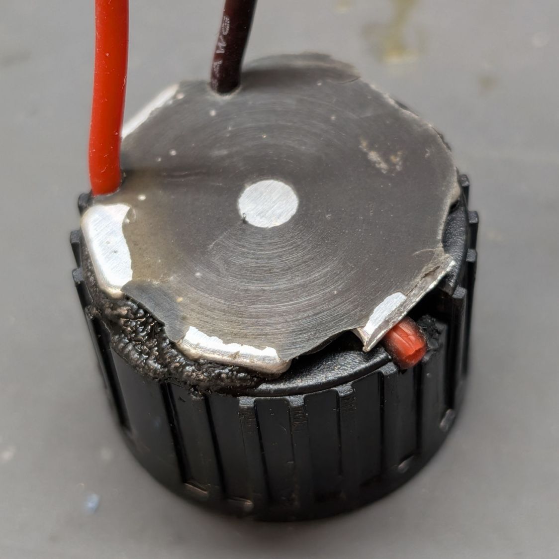 1W red LED Autopsy - heatsink epoxy bond