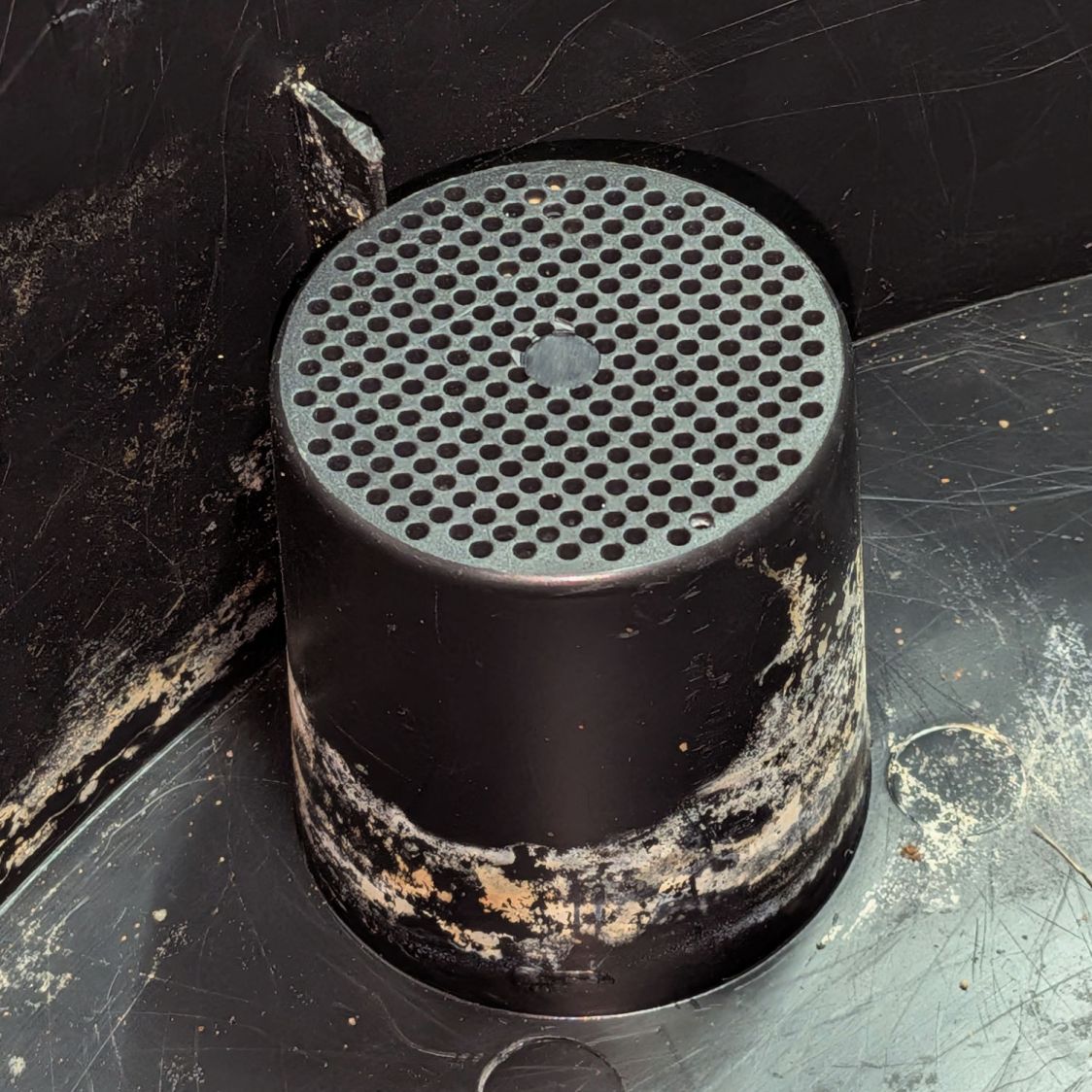 Worm Bin Vent Cover - vent